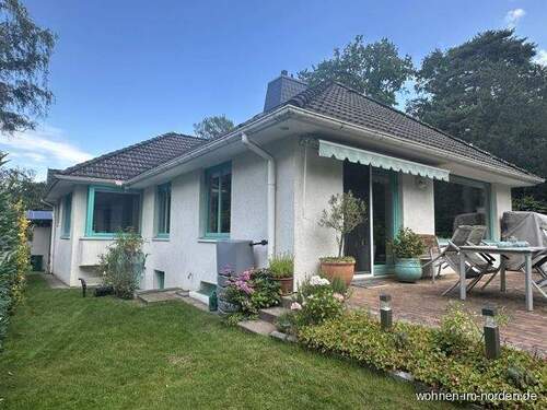 Seitliche Gartenansicht - 4 Zimmer Bungalow in Hamburg / Rissen