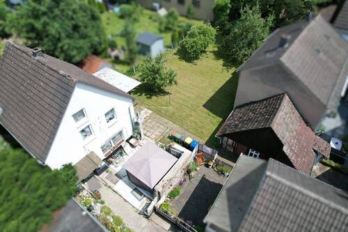 7a + Garten - 11.160,00 € Mieteinnahmen p.a, 3 Wohneinheiten zentral in Beverungen