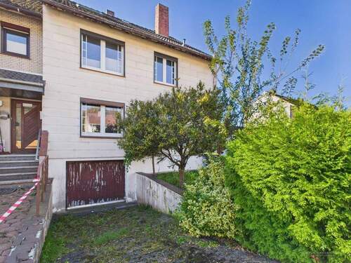 Außenansicht - 9 Zimmer Reihenmittelhaus zum Kaufen in Bremerhaven