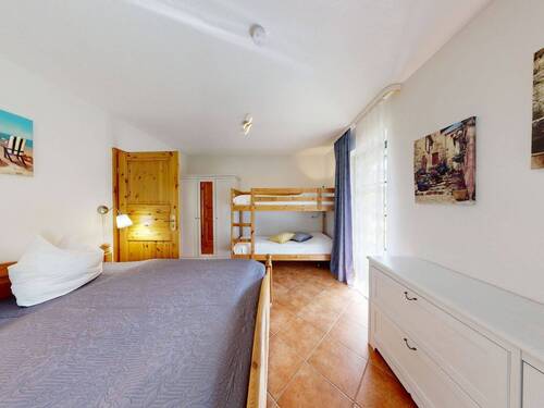 Schlafzimmer im Erdgeschoss - 