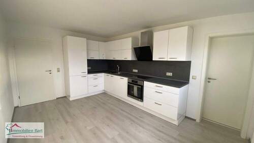 Küche - PERL: GEPFLEGTE 95 M² WOHNUNG MIT BALKON IN TOP LAGE!