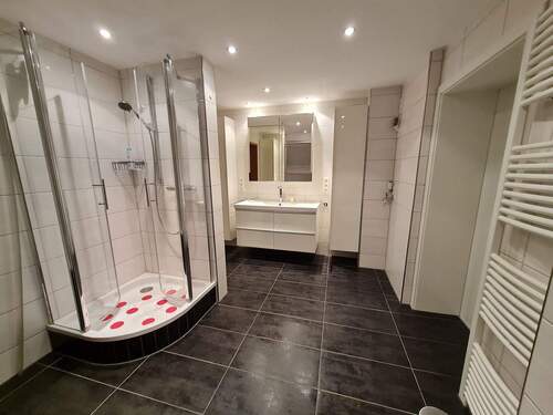 Badezimmer - Bild 2.jpg - 