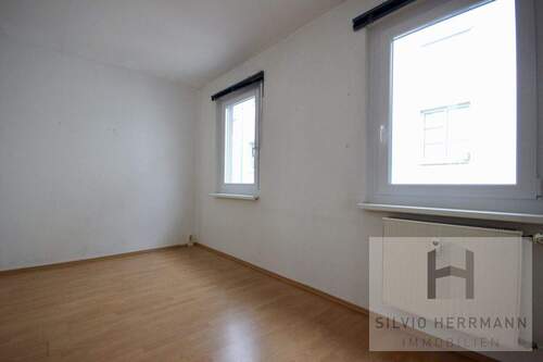 Schlafen - 1 Zimmer Mehrfamilienhaus, Wohnhaus zum Kaufen in Cottbus