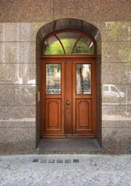 Eingang - Etagenwohnung mit 94,90 m&sup2; in Berlin zum Kaufen