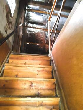 Treppenaufgang Dachboden - 
