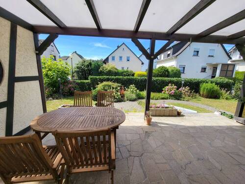 Blick auf die Terrasse - 