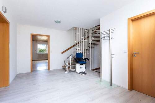 Eingangsbereich- Flur - Reihenmittelhaus mit 145,00 m&sup2; in Aschaffeburg / Nilkheim zum Kaufen