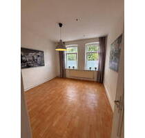 Altbauwohnung in Hannover-Herrenhausen 2(3) Zi., Kü, Bad, Flur, Keller - Faktor 15