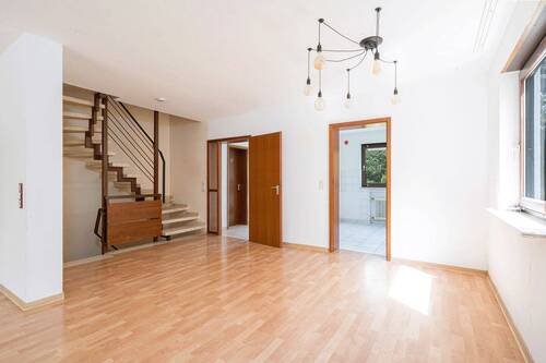 Wohnzimmer - Reihenmittelhaus mit 148,00 m&sup2; in Steinheim an der Murr zum Kaufen