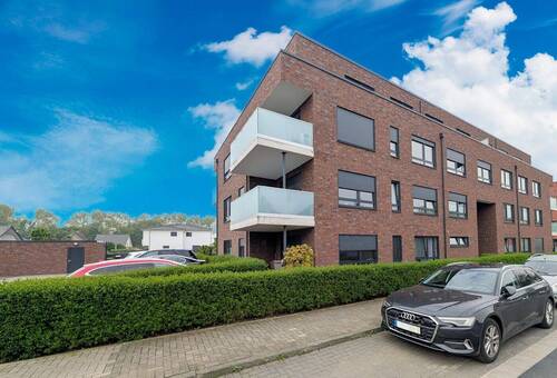 Straßenansicht - 