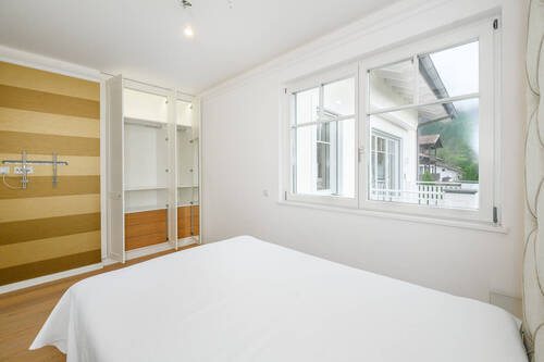 Weiteres Zimmer mit Schrank - 