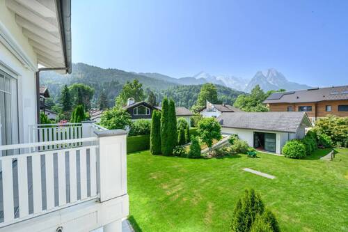 Traumhafte Lage - 4 Zimmer Etagenwohnung zum Kaufen in Garmisch-Partenkirchen
