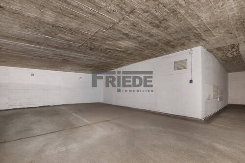 Tiefgaragenstellplatz - 