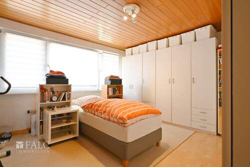 Schlafzimmer_2.OG - 