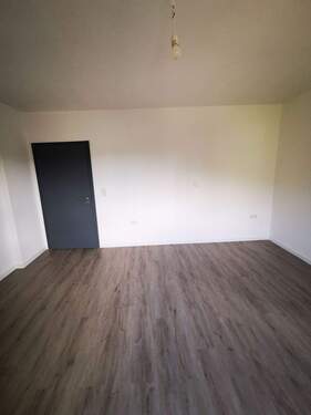 Schlafzimmer - Bild 1.jpg - 