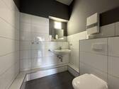 WC - Halle in Buchholz in der Nordheide