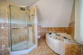 Badezimmer DG - 