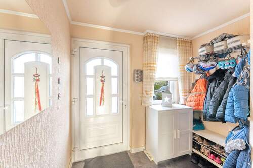 Eingangsbereich - 4 Zimmer Reihenmittelhaus zum Kaufen in Krefeld