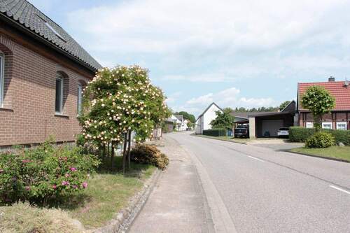 Altmerslebener Dorfstr._.JPG - 