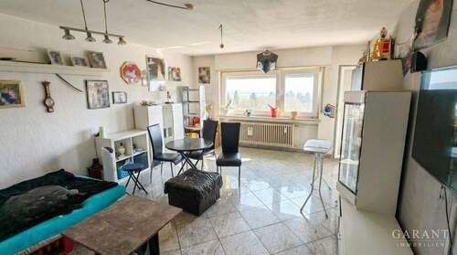 Wohnzimmeransichtansicht - 3 Zimmer Etagenwohnung zum Kaufen in Pforzheim