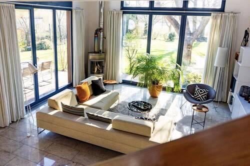 Lichtdurchfluteter Wohnbereich - 