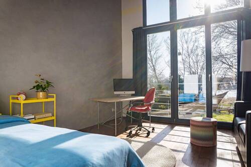 Lichtdurchflutetes Zimmer Kind - 