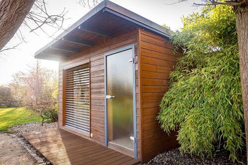Gartensauna mit Blick Garten - 