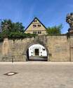 Einfahrt - Charmantes Wohn- und Geschäftshaus mit Geschichte