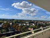 Ausblick zur Pfalz. - 