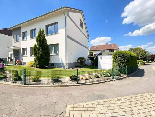 PHOTO-2025-09-29-16-09-42 - (KI generiert) - 9 Zimmer Mehrfamilienhaus, Wohnhaus in Dortmund