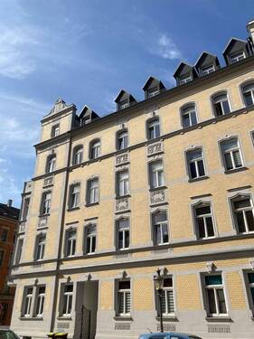 Hausansicht - 6 Zimmer Etagenwohnung zum Kaufen in Chemnitz