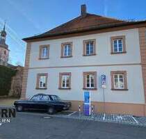 Ein Haus mit Charakter - 449.000,00 EUR Kaufpreis, ca.  350,00 m² Wohnfläche in Geldersheim (PLZ: 97505)