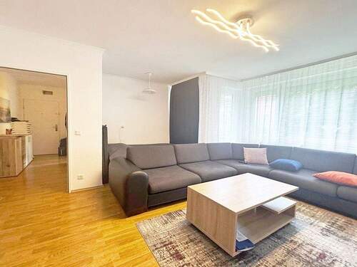 Wohnzimmer - 3 Zimmer Etagenwohnung zum Kaufen in Bremen