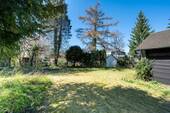 Blick_in_den_Garten - Grundstück in Pullach zum Kaufen