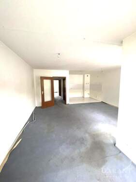 Küche/Essbereich - 3 Zimmer Etagenwohnung zum Kaufen in Fellbach