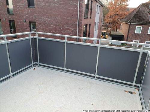 Balkon - Etagenwohnung mit 79,90 m&sup2; in Buxtehude zur Miete