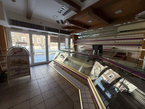 Ladenlokal im Erdgeschoss - 