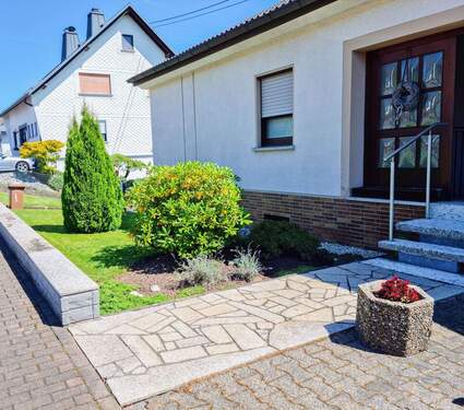 Frontansicht - 5 Zimmer Einfamilienhaus in Seck