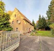 Idyllisches Grundstück mit eigenem Quellteich, Baumbestand und stark sanierungsbedürftigem Wohnhaus sowie großer Scheune in erholsamer Lage - Oschatz Lonnewitz
