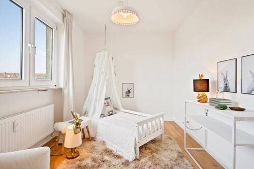 Arbeitszimmer / Kinderzimmer - Etagenwohnung mit 69,00 m&sup2; in Frankfurt am Main zum Kaufen