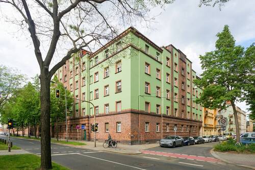 Hausansicht - 2 Zimmer Etagenwohnung zum Kaufen in Dresden