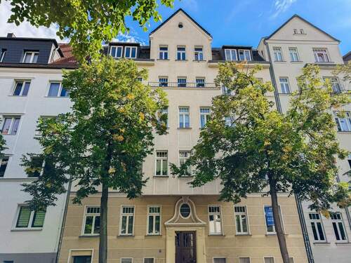 Gebäudeansicht - 3 Zimmer Etagenwohnung zum Kaufen in Leipzig