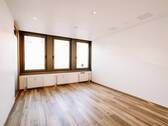 Zimmer 1 - Große Büro-Praxisflächen mitten in Lippstadt!