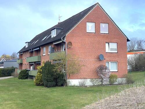 Süd-West-Seite - 3 Zimmer Etagenwohnung zur Miete in Ahrensbök