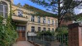 Straßenansicht - Stilvolle 3-Zimmerwohnung in der Jägervorstadt - bezugsfrei ab 01.09.2026