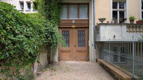 Hauseingang - 3 Zimmer Etagenwohnung zum Kaufen in Potsdam