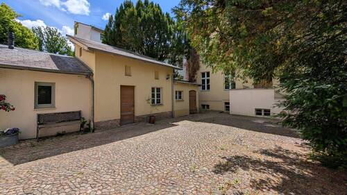Hofhäuschen für Fahrräder & Müll - Etagenwohnung mit 77,10 m&sup2; in Potsdam zum Kaufen