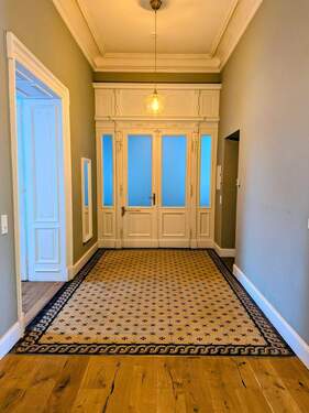 Eingangsbereich - 132m² stilvolle Altbauwohnung - barrierefrei.