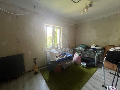 12 Zimmer EG - 