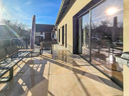 Terrasse - 7 Zimmer Einfamilienhaus zum Kaufen in Kehl / Auenheim